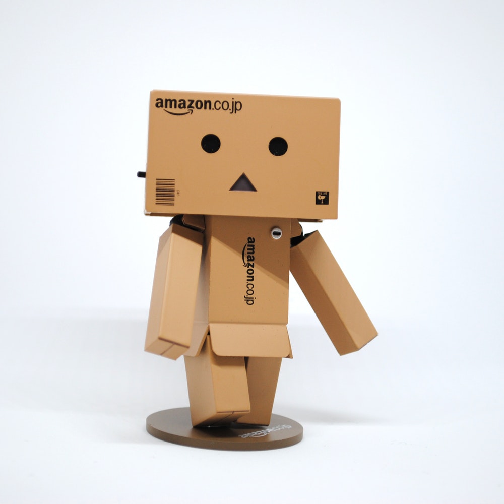 Amazon files patents relating to data management and security.